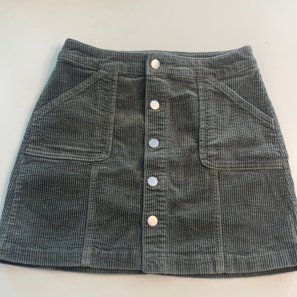 Army green button fly target skirt